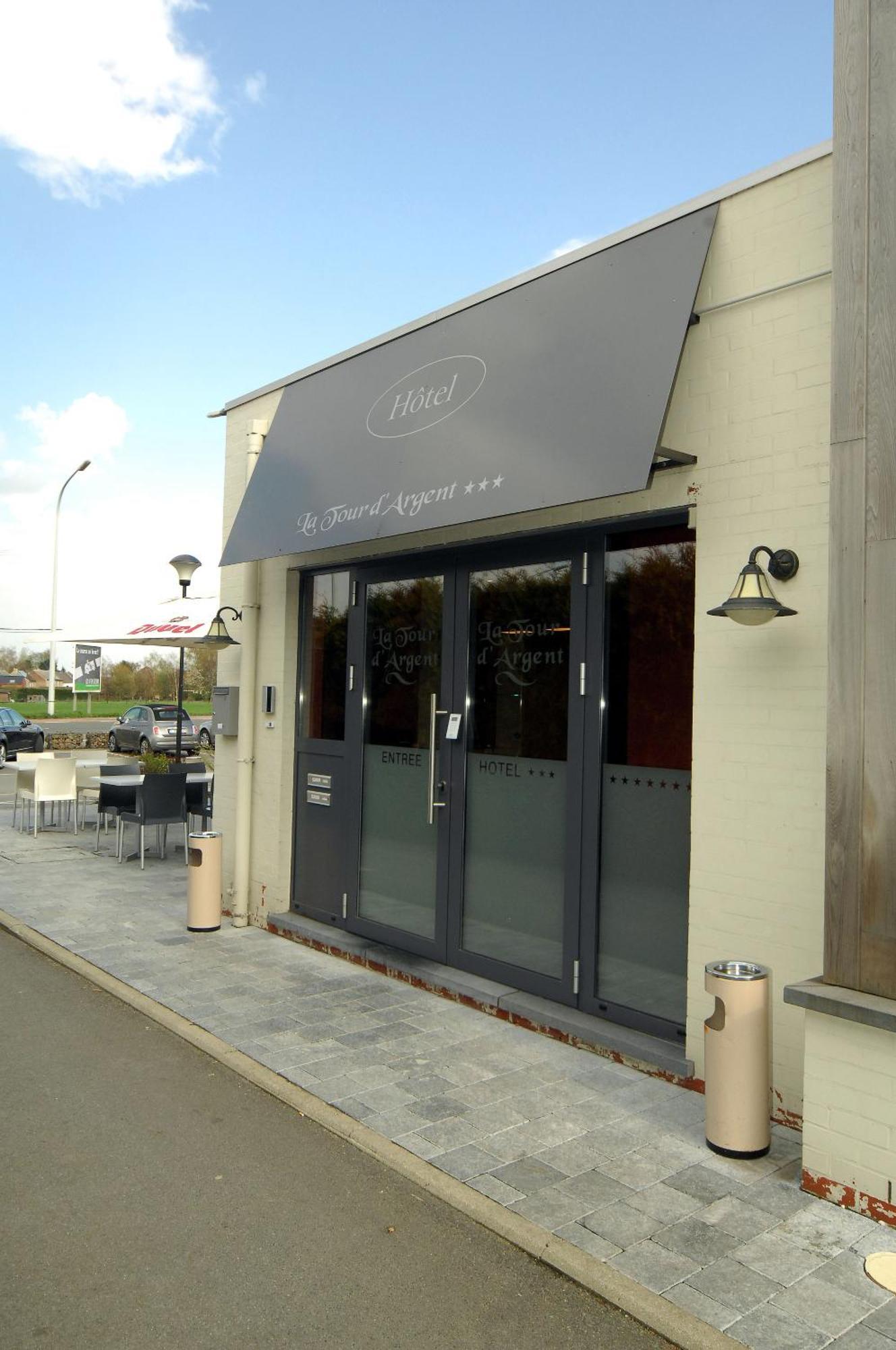Hotel Le Saint Loup Gembloux Exterior foto