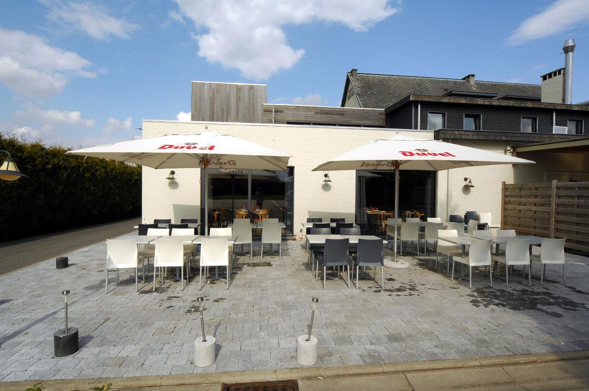 Hotel Le Saint Loup Gembloux Exterior foto