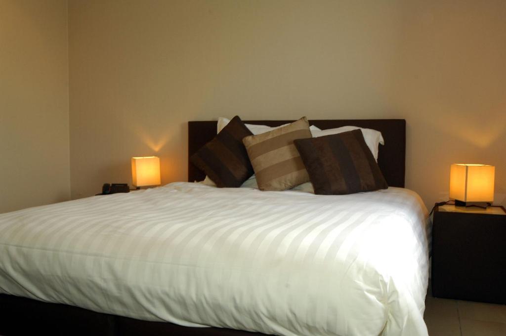 Hotel Le Saint Loup Gembloux Zimmer foto